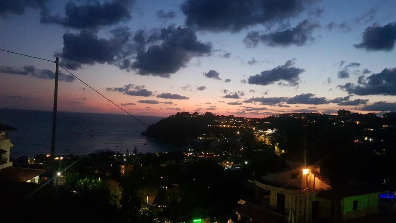 B&B villa sofà Capo Vaticano Esterno foto
