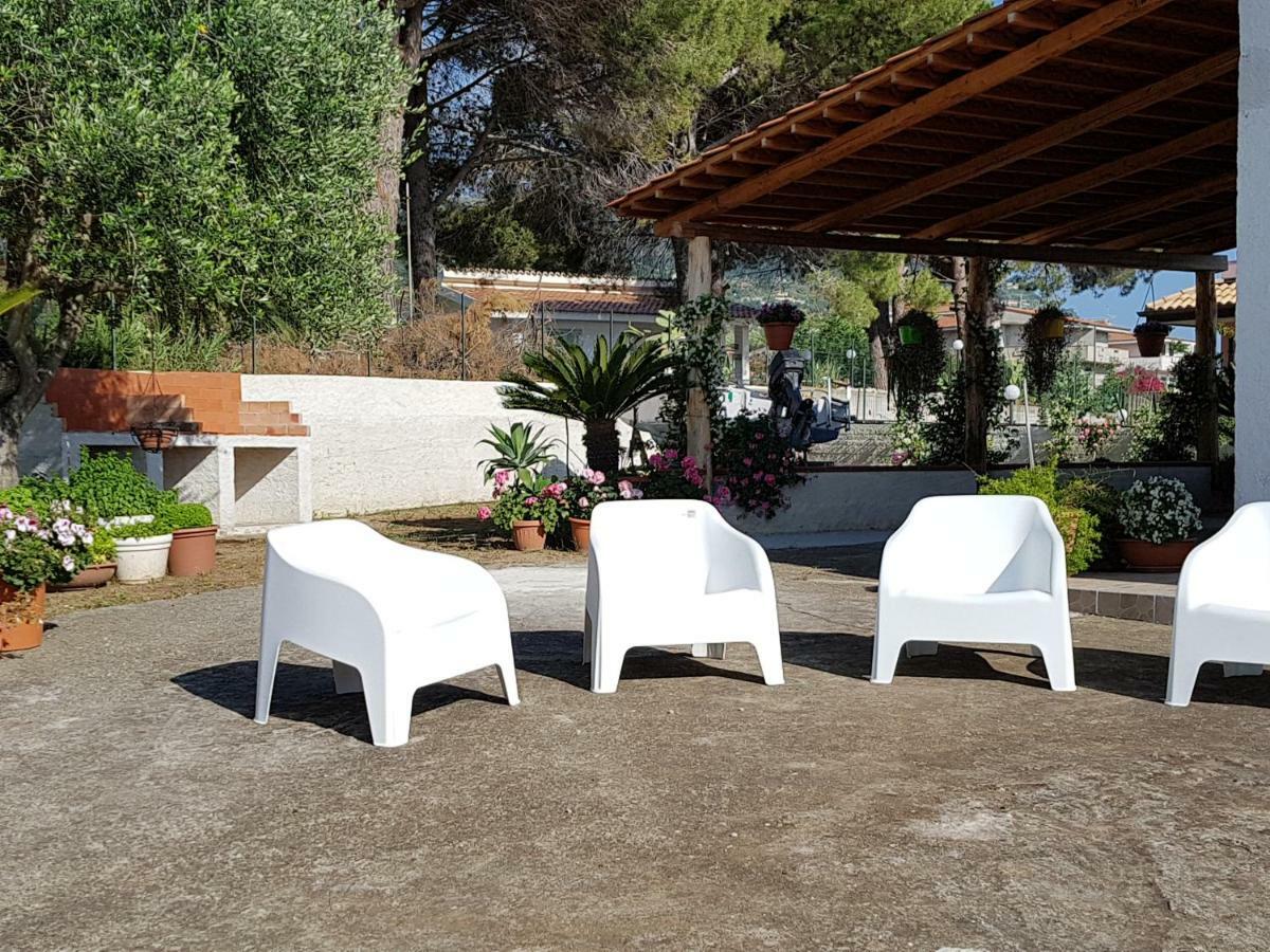 B&B villa sofà Capo Vaticano Esterno foto